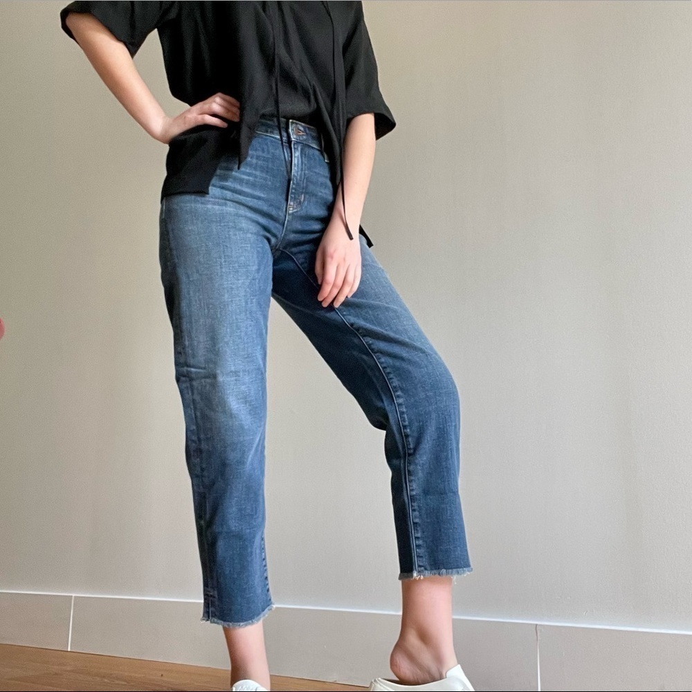 NWT Eileen Fisher High Rise blue Jeans - 4
